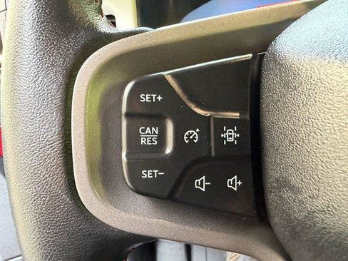 Used 2025 Ford Bronco Heritage Edition AWD/4WD image 34