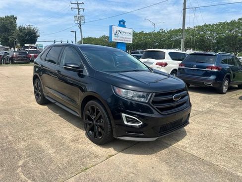 Used 2017 Ford Edge Sport w/ Equipment Group 401A AWD/4WD image 3