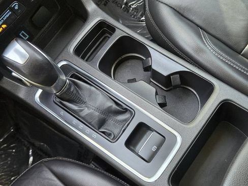 Used 2019 Ford Escape Titanium FWD image 20