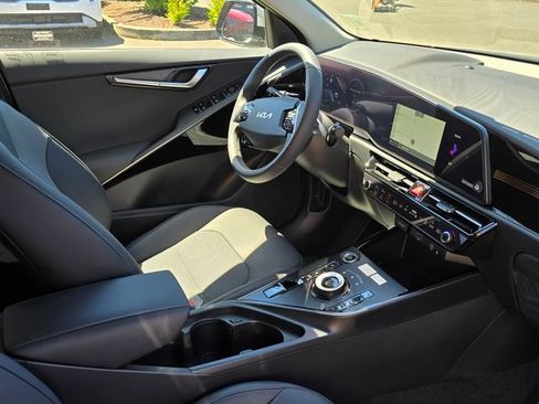 New 2026 Kia Niro Wind w/ Wind Preserve Package FWD image 10