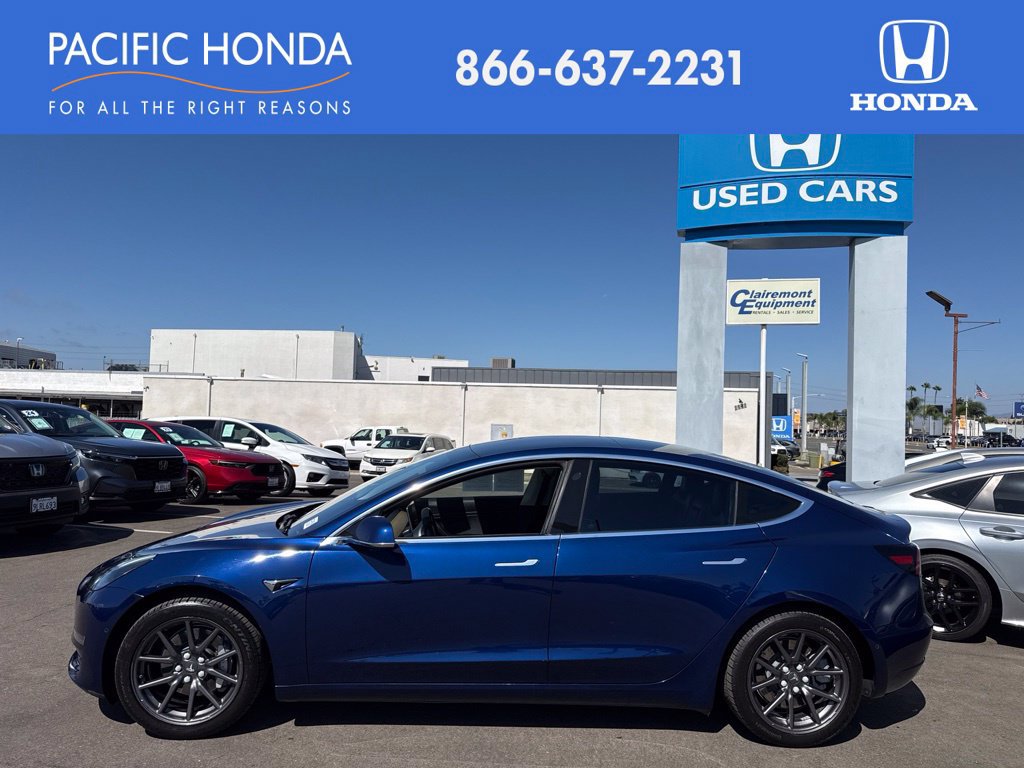 Used 2018 Tesla Model 3 Long Range RWD image 1