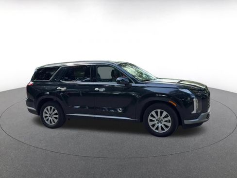Used 2025 Hyundai Palisade SEL FWD image 2