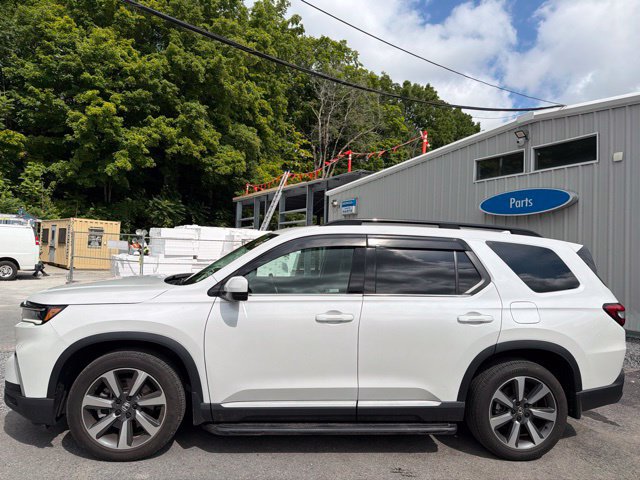 Certified 2023 Honda Pilot Elite image 3