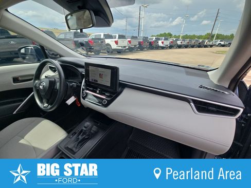 Used 2026 Toyota Corolla Cross L FWD image 44
