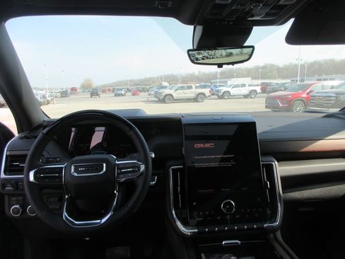 New 2026 GMC Yukon Denali image 16