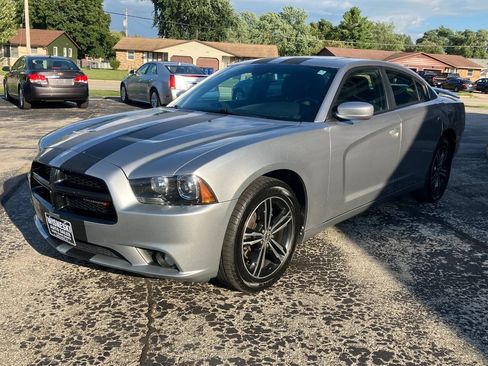 Used 2014 Dodge Charger SXT w/ Driver Confidence Group (AJG) AWD/4WD image 7