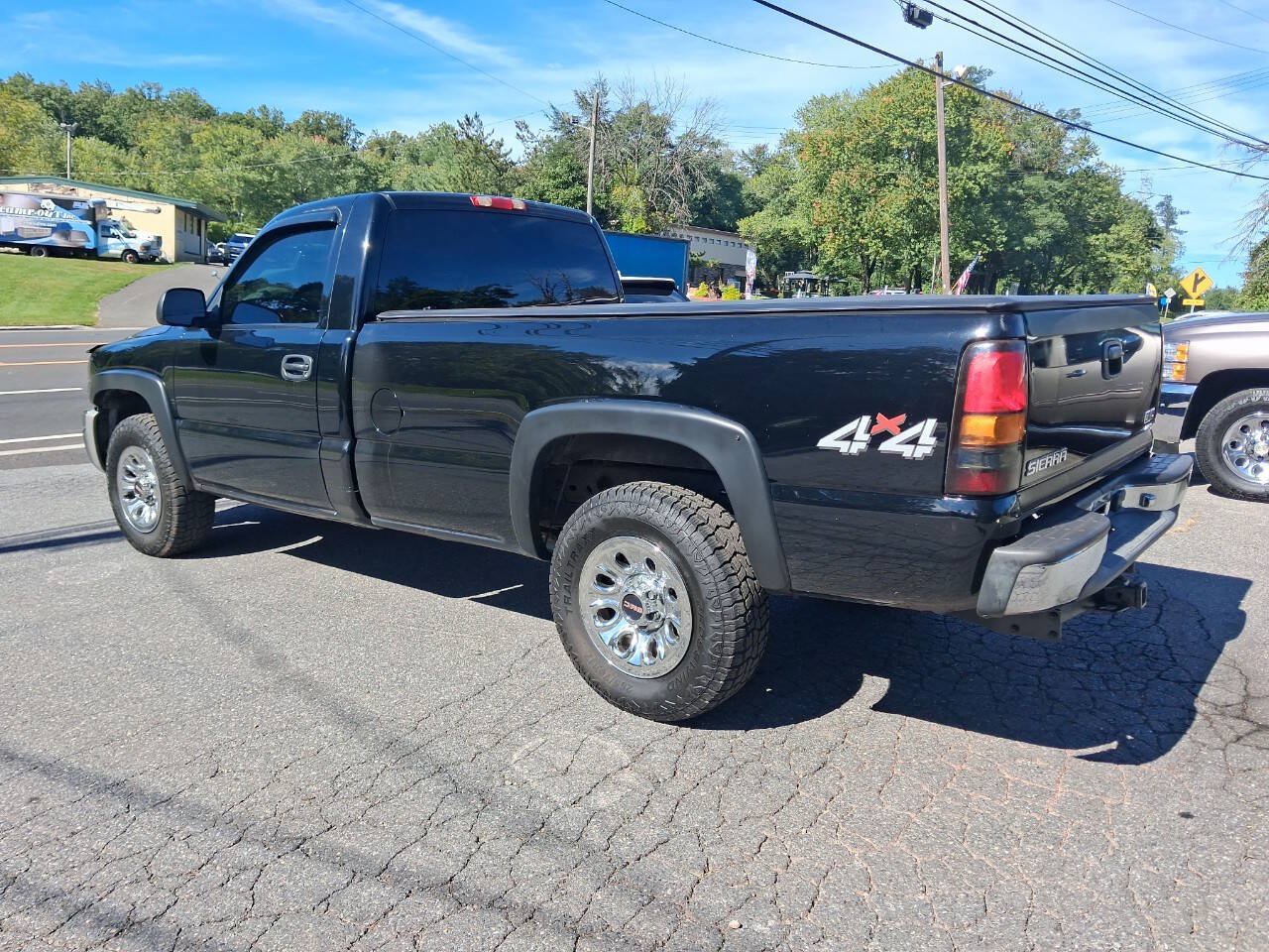 Used 2007 GMC Sierra 1500 W/T AWD/4WD image 16
