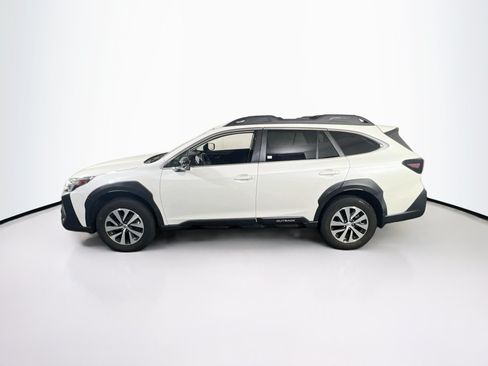 Used 2024 Subaru Outback Premium AWD/4WD image 8