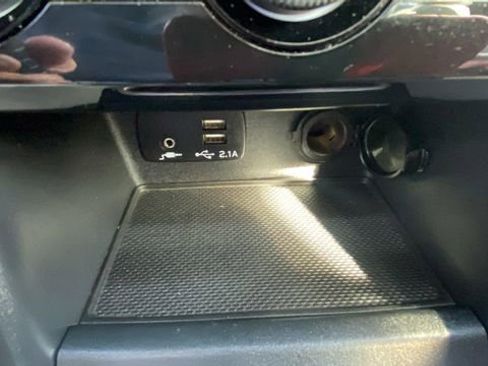 Certified 2023 Subaru Forester Limited image 30