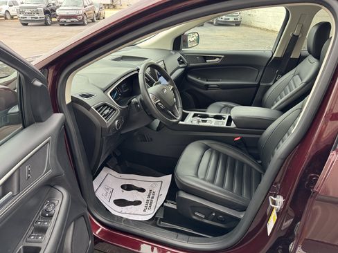 Used 2021 Ford Edge SEL w/ Convenience Package AWD/4WD image 9
