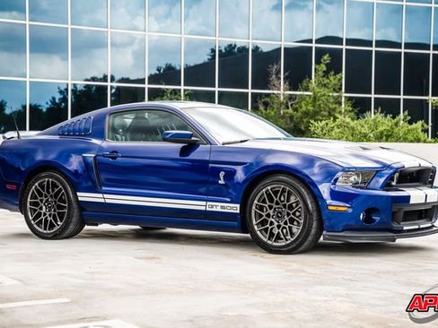 Used 2013 Ford Mustang Shelby GT500 RWD image 56