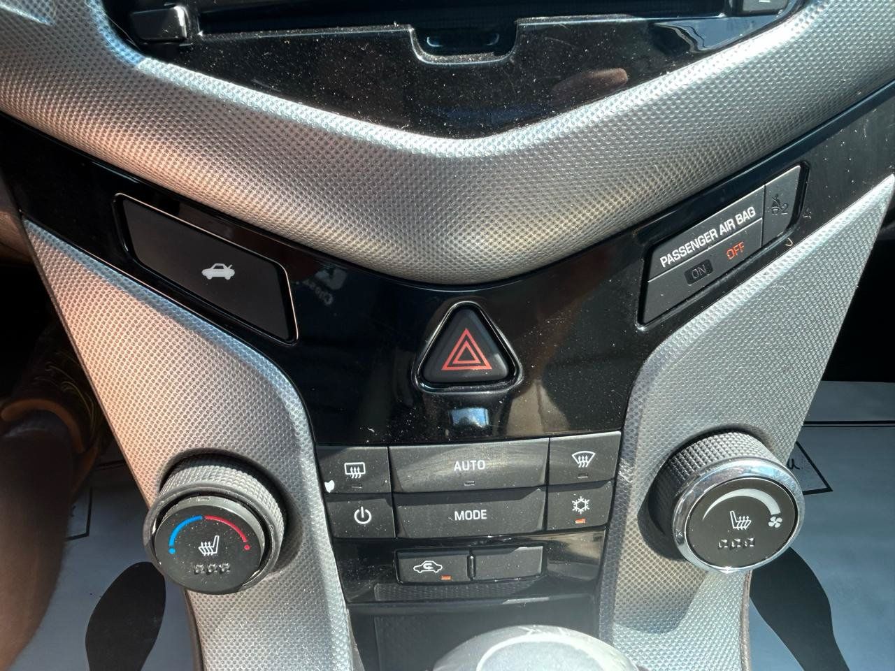 Used 2015 Chevrolet Cruze LTZ w/ Sun, Sound and Sport Package FWD image 25