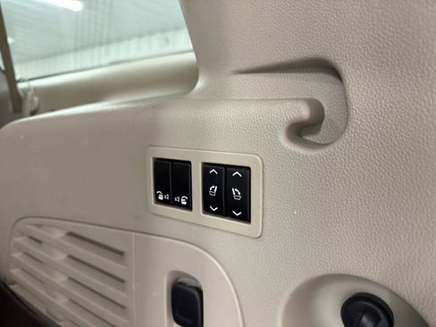 Used 2015 GMC Yukon XL Denali w/ Premium Package image 35