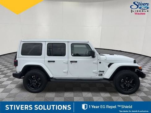 Used 2021 Jeep Wrangler Unlimited Sahara AWD/4WD image 5