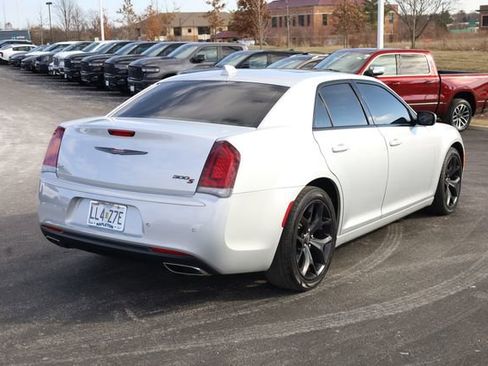 Used 2022 Chrysler 300 S image 4