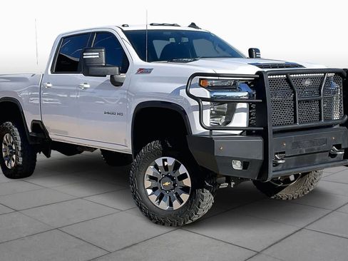 Used 2023 Chevrolet Silverado 2500 LT image 4