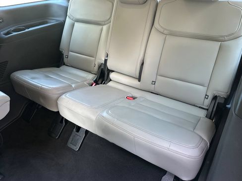 Used 2025 Ford Expedition Active AWD/4WD image 14