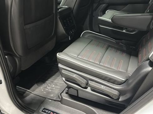Used 2025 GMC Yukon AT4 Ultimate w/ LPO, Floor Liner Package AWD/4WD image 29