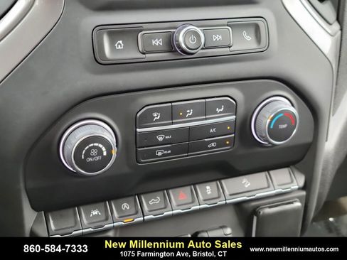 Used 2022 Chevrolet Silverado 1500 Custom Trail Boss image 21