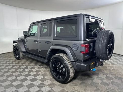 Used 2023 Jeep Wrangler Unlimited Sahara image 5