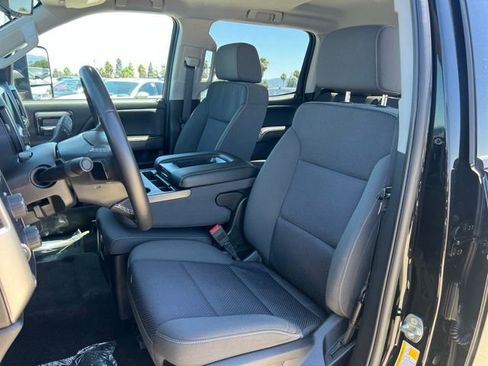 Used 2018 Chevrolet Silverado 1500 LT w/ All Star Edition AWD/4WD image 19