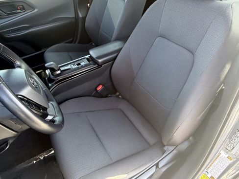 Certified 2025 Toyota Prius LE AWD/4WD image 27