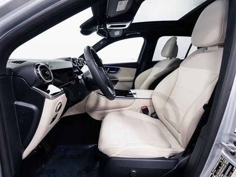 Certified 2026 Mercedes-Benz GLC 300 GLC 300 image 7