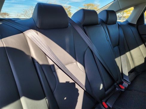 Used 2025 Honda Accord Touring image 24