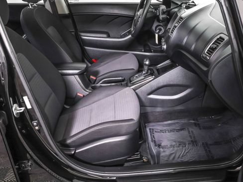 Used 2017 Kia Forte LX w/ LX Popular Package image 43