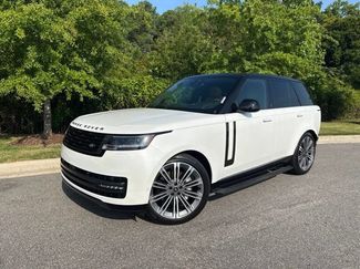 Used 2025 Land Rover Range Rover SE AWD/4WD video 1