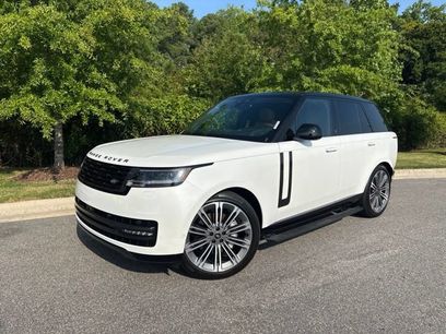 Used 2025 Land Rover Range Rover SE