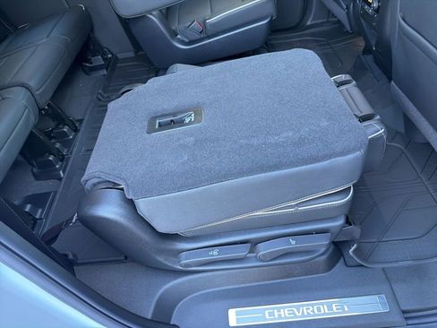 New 2026 Chevrolet Suburban Premier w/ Sun And Tow Package image 40