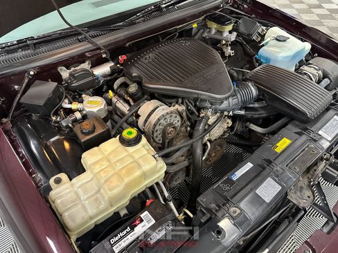 Used 1995 Chevrolet Impala SS RWD image 49