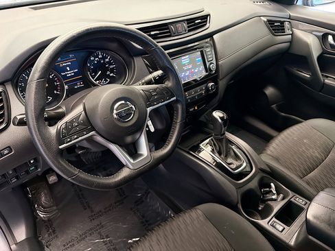 Used 2020 Nissan Rogue S w/ Special Edition Package image 7