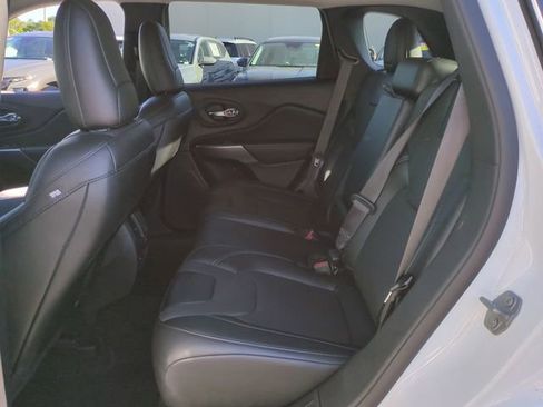 Used 2022 Jeep Cherokee Limited AWD/4WD image 14