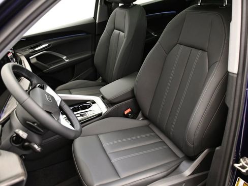 Used 2025 Audi Q5 Premium w/ Convenience Package AWD/4WD image 38
