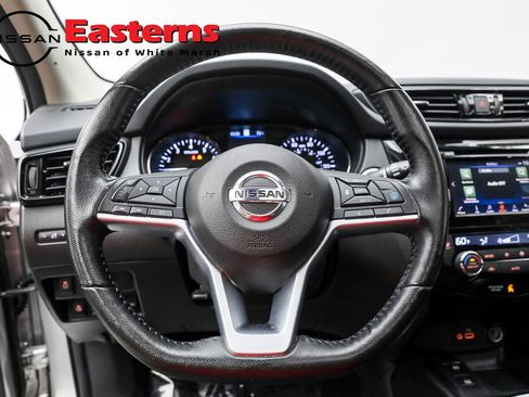 Used 2022 Nissan Rogue Sport SL w/ Premium Package image 12