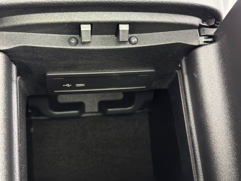 Used 2022 Mercedes-Benz GLE 450 4MATIC image 39