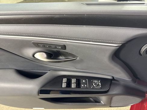 Certified 2025 Lexus ES 300h F Sport image 23