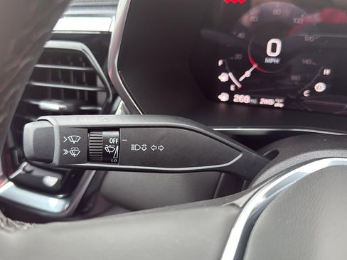 New 2026 GMC Canyon Elevation w/ Convenience Package image 17