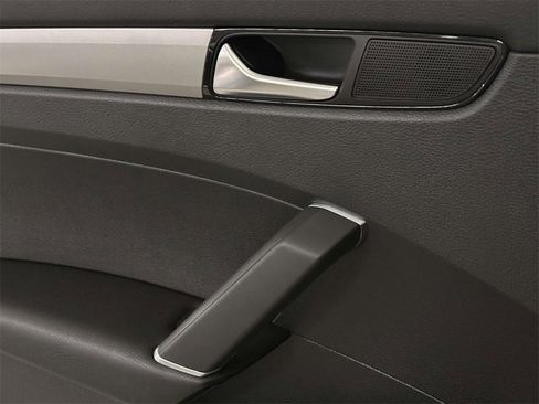 Used 2021 Volkswagen Passat 2.0T S image 23