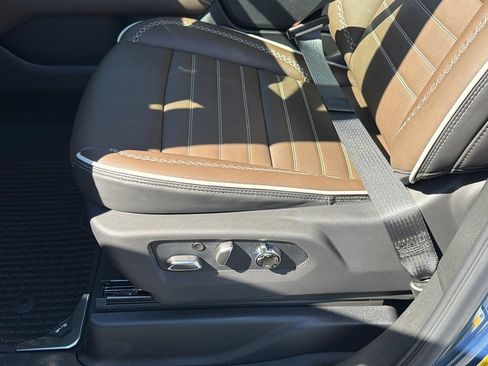 New 2026 GMC Yukon Denali Ultimate AWD/4WD image 21