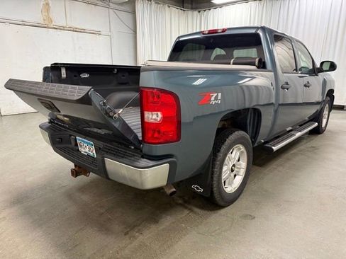 Used 2007 Chevrolet Silverado 1500 LT w/ 1LT Convenience Package AWD/4WD image 6