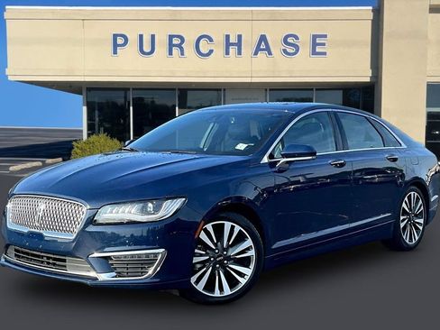 Used 2018 Lincoln MKZ Reserve FWD image 3
