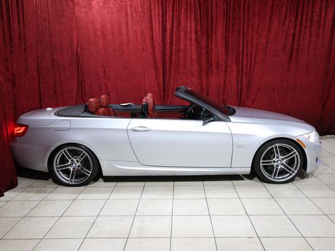 Used 2012 BMW 335is Convertible image 10