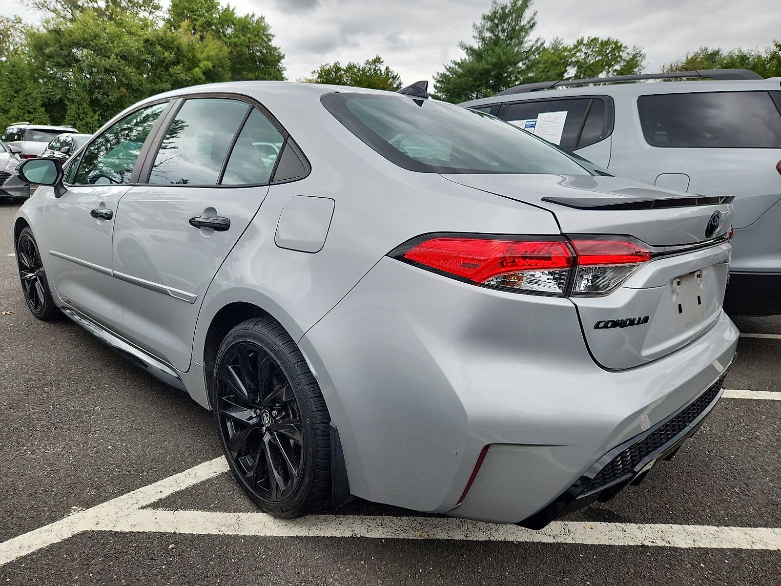 Used 2022 Toyota Corolla SE FWD image 6