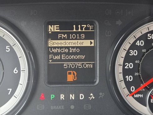 Used 2022 RAM 1500 Classic SLT RWD image 13