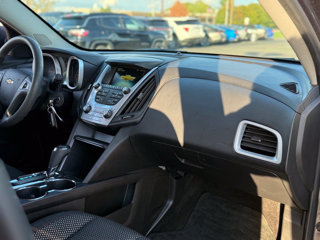 Used 2016 Chevrolet Equinox LS AWD/4WD image 15