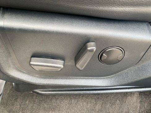 Certified 2021 Ford Expedition XLT image 15