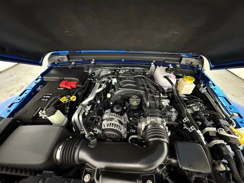 New 2026 Jeep Gladiator Sahara image 10